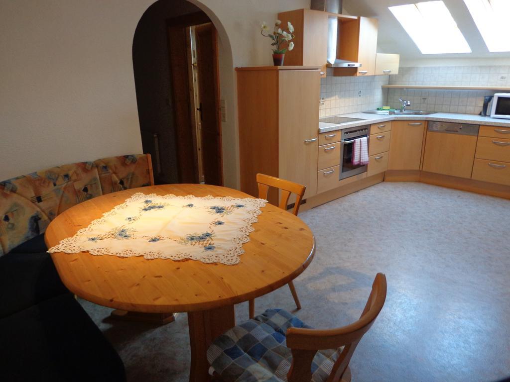 Apartamento Sterzingerhof Neustift im Stubaital Habitación foto